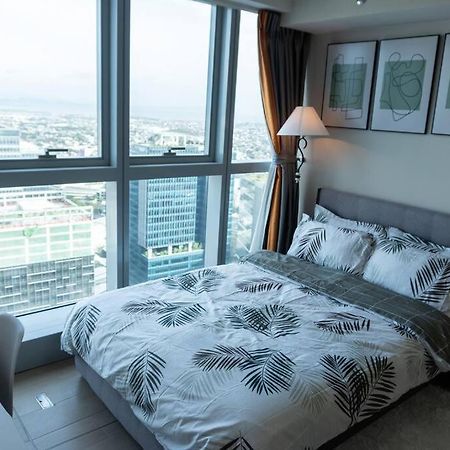 A2J Luxury 2Br Bgc Uptown Suite Near Uptown Mall Manila Zewnętrze zdjęcie