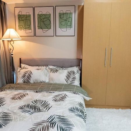 A2J Luxury 2Br Bgc Uptown Suite Near Uptown Mall Manila Zewnętrze zdjęcie