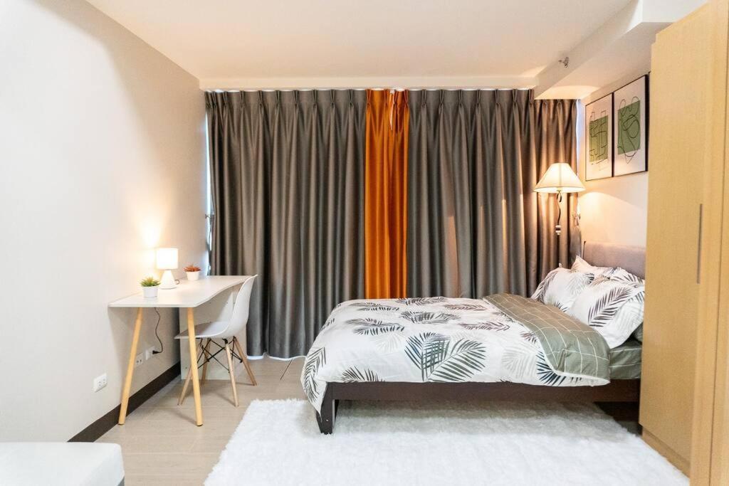 A2J Luxury 2Br Bgc Uptown Suite Near Uptown Mall Manila Zewnętrze zdjęcie