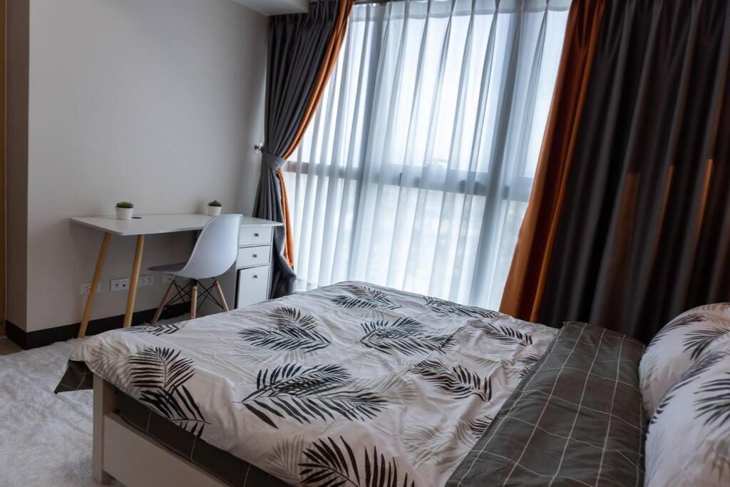 A2J Luxury 2Br Bgc Uptown Suite Near Uptown Mall Manila Zewnętrze zdjęcie