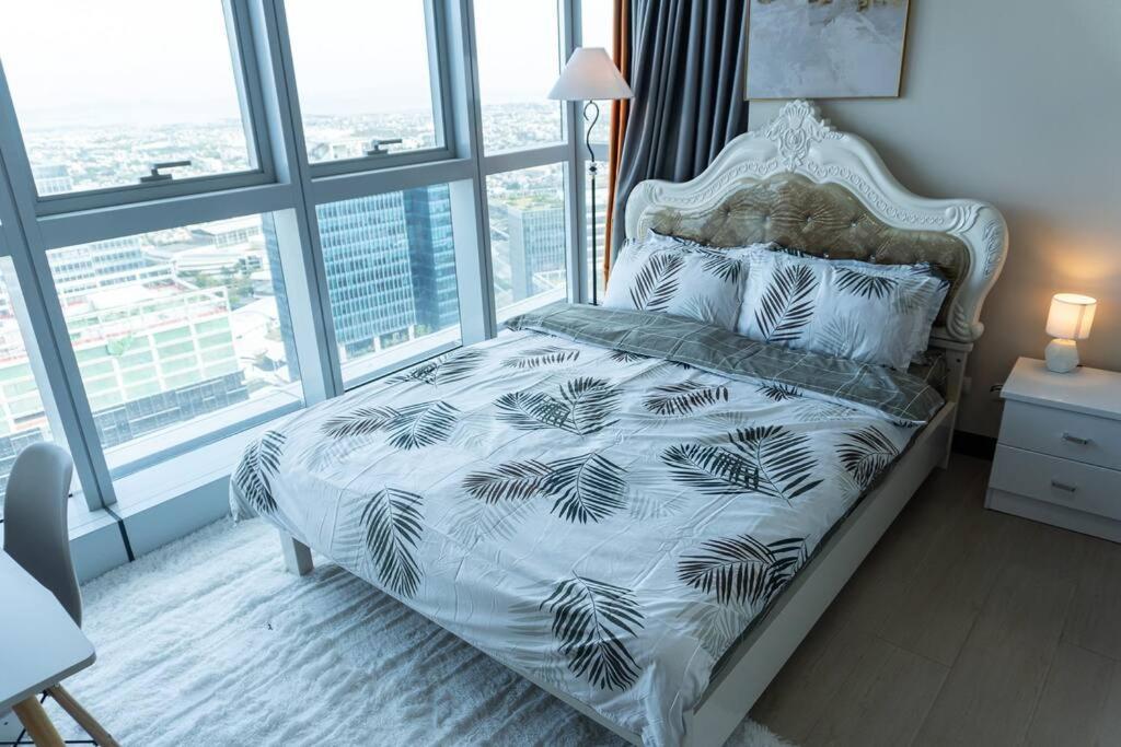 A2J Luxury 2Br Bgc Uptown Suite Near Uptown Mall Manila Zewnętrze zdjęcie
