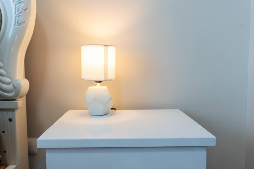 A2J Luxury 2Br Bgc Uptown Suite Near Uptown Mall Manila Zewnętrze zdjęcie
