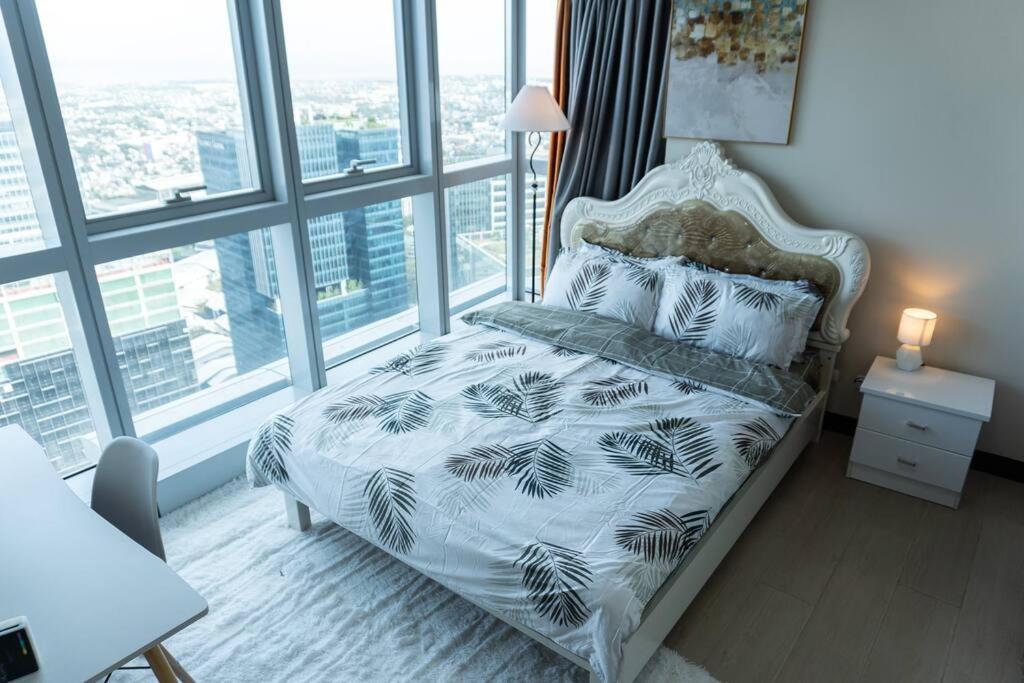 A2J Luxury 2Br Bgc Uptown Suite Near Uptown Mall Manila Zewnętrze zdjęcie