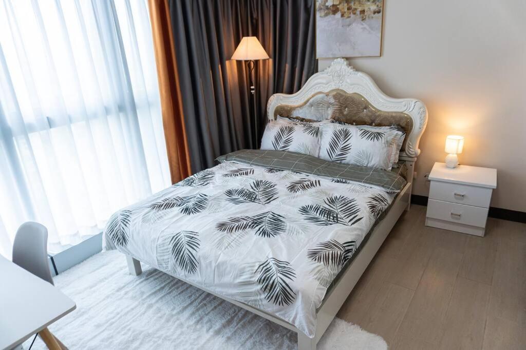A2J Luxury 2Br Bgc Uptown Suite Near Uptown Mall Manila Zewnętrze zdjęcie