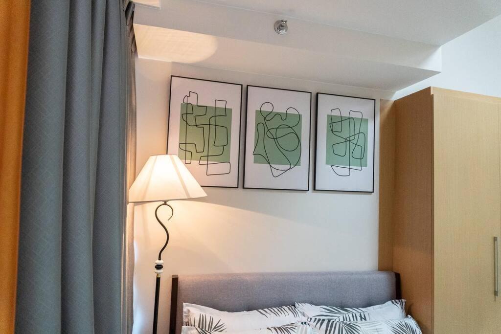 A2J Luxury 2Br Bgc Uptown Suite Near Uptown Mall Manila Zewnętrze zdjęcie
