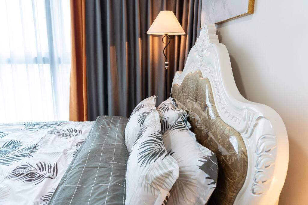 A2J Luxury 2Br Bgc Uptown Suite Near Uptown Mall Manila Zewnętrze zdjęcie
