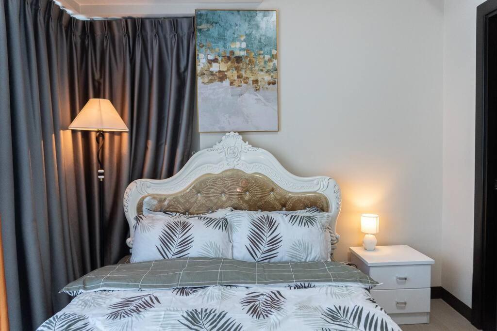 A2J Luxury 2Br Bgc Uptown Suite Near Uptown Mall Manila Zewnętrze zdjęcie