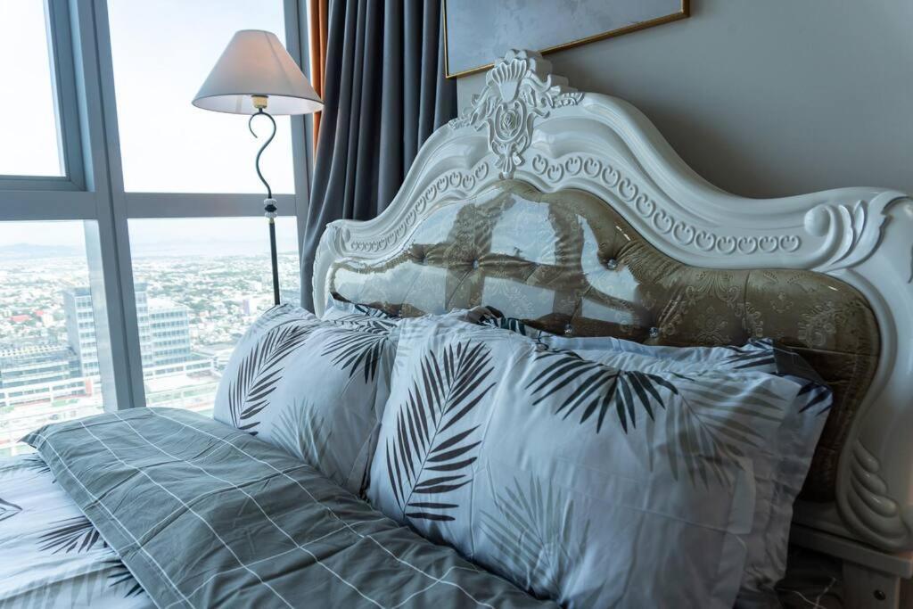 A2J Luxury 2Br Bgc Uptown Suite Near Uptown Mall Manila Zewnętrze zdjęcie