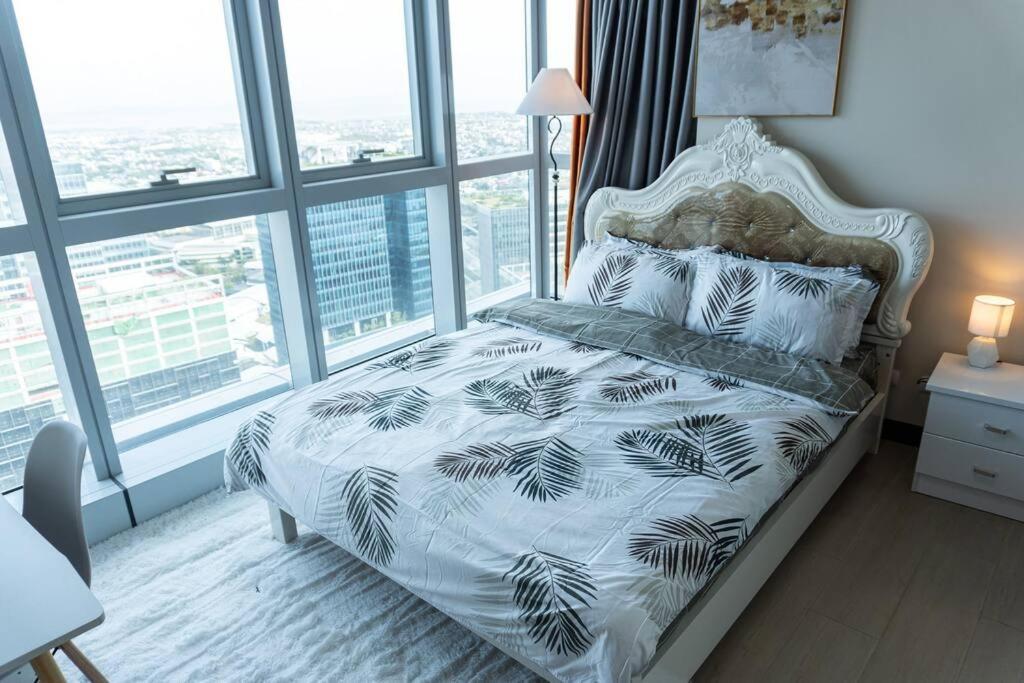 A2J Luxury 2Br Bgc Uptown Suite Near Uptown Mall Manila Zewnętrze zdjęcie